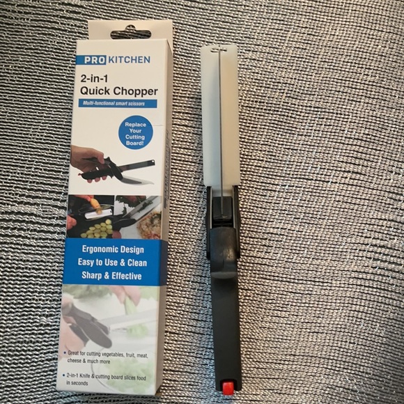 Pro Kitchen 2-in-1 Quick Chopper - Picture 6 of 7